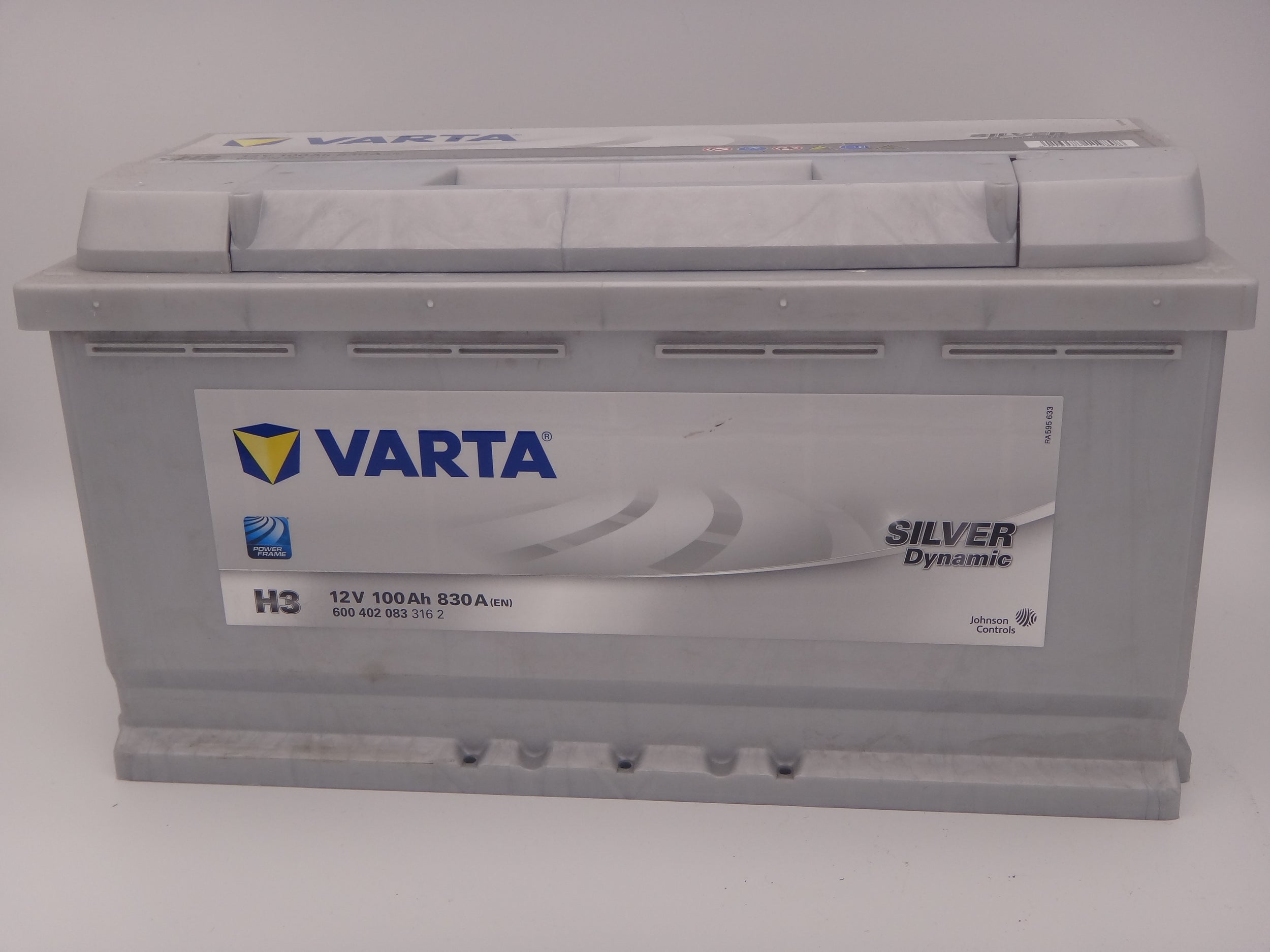 Baterie auto 12V 100Ah 830A H3 Varta Silver Dynamic cod 600402 083