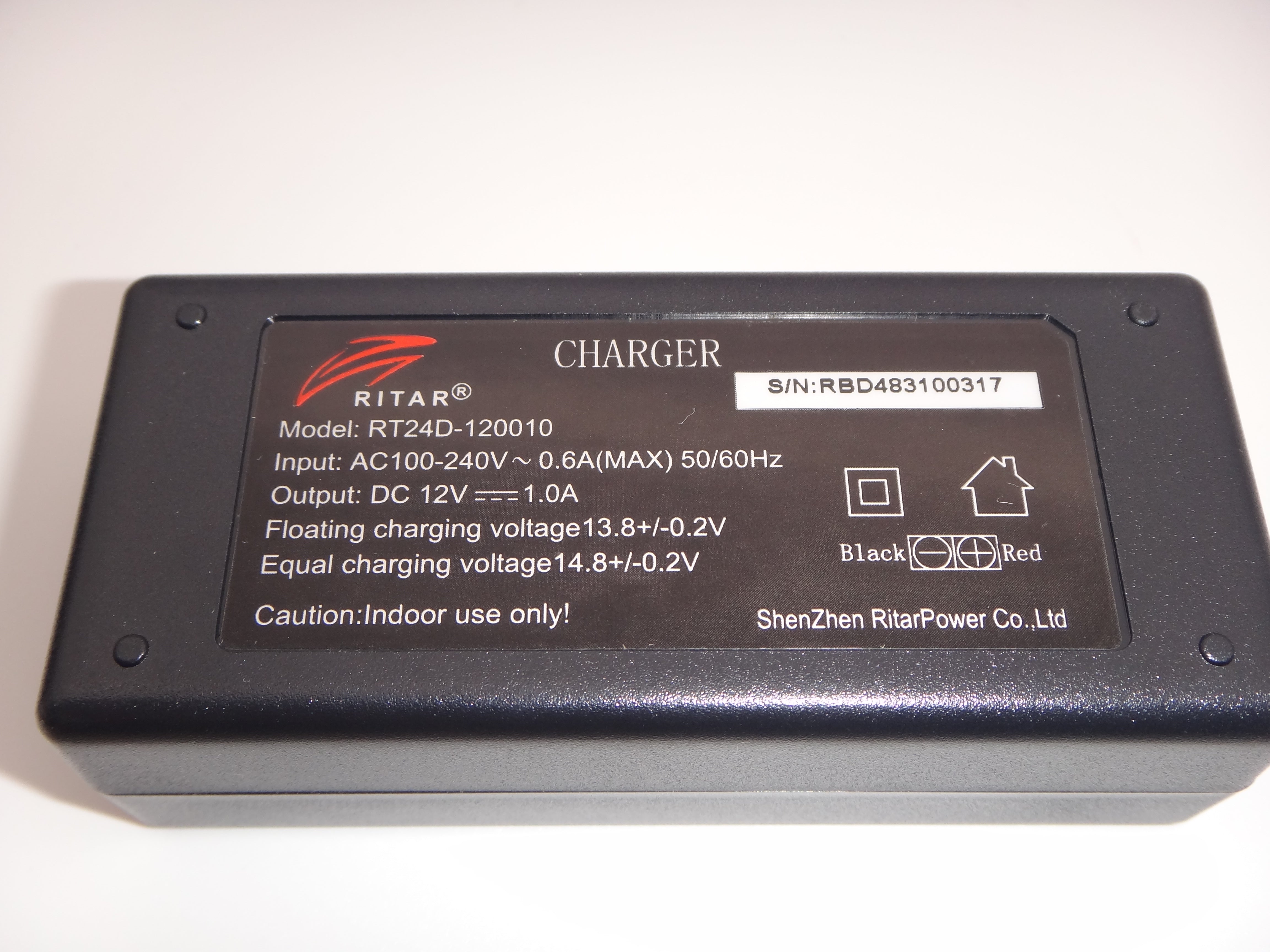Incarcator pentru acumulatori etansi 12V 1A VRLA, SLA, AGM, GEL Ritar RT24D